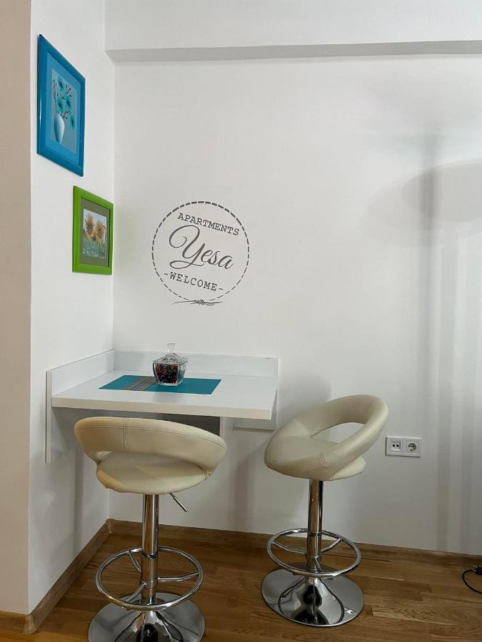 Apartment Yesa トラヴニク エクステリア 写真